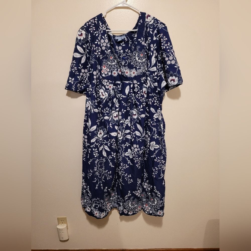 Only Necessites Floral Navy 5x‎ Dress